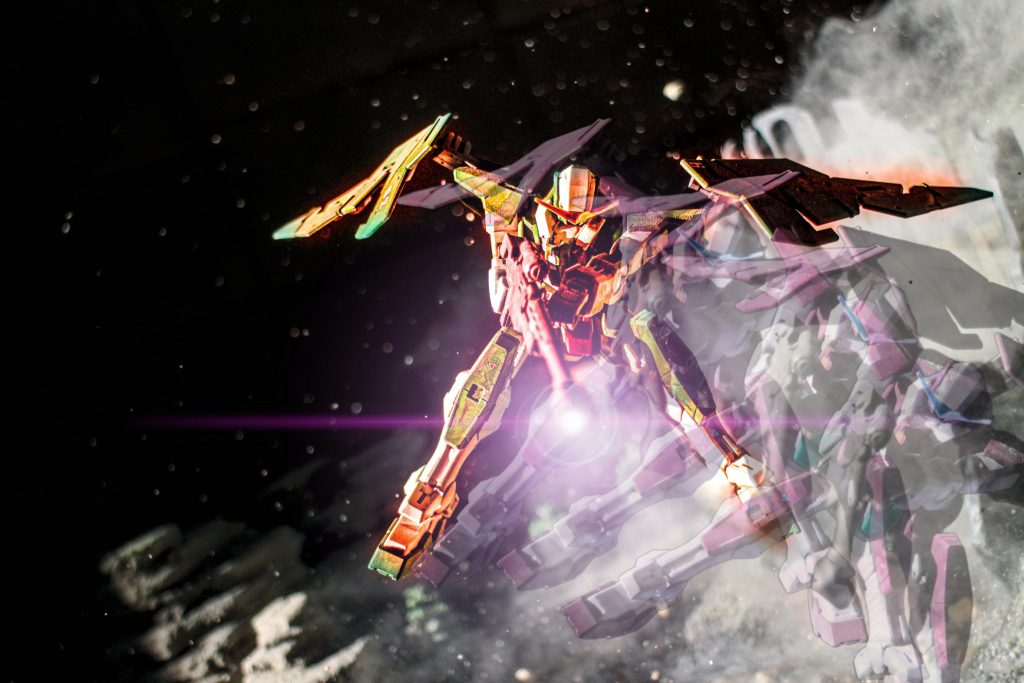 最後は撮りたかったトランザムにて、締めさせていただきます!ここまでの閲覧ありがとうございました(gundam-kao6)デュナメスも未熟な私に付き合ってくれてありがとう(zaku-kao5)