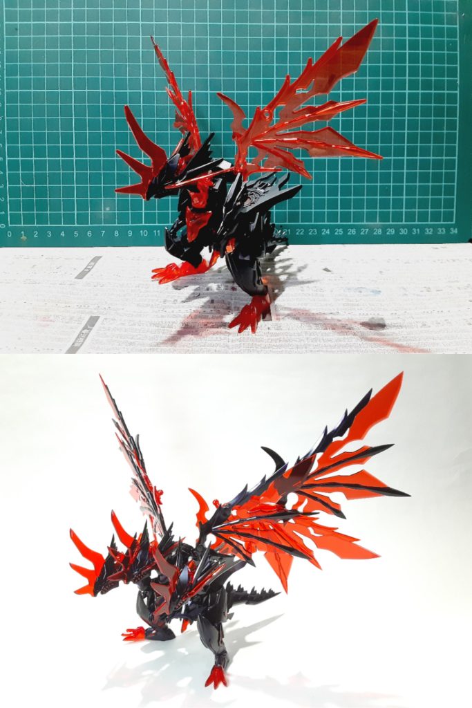 塗装前との比較加工は全体のシャープ化、肉抜き埋め、爪は分割、しっぽは切断後可動改造、腕は切断後首の基部を加工し取り付けてます