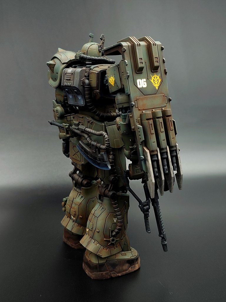 盾に機銃付いてるのもカッコいい😋