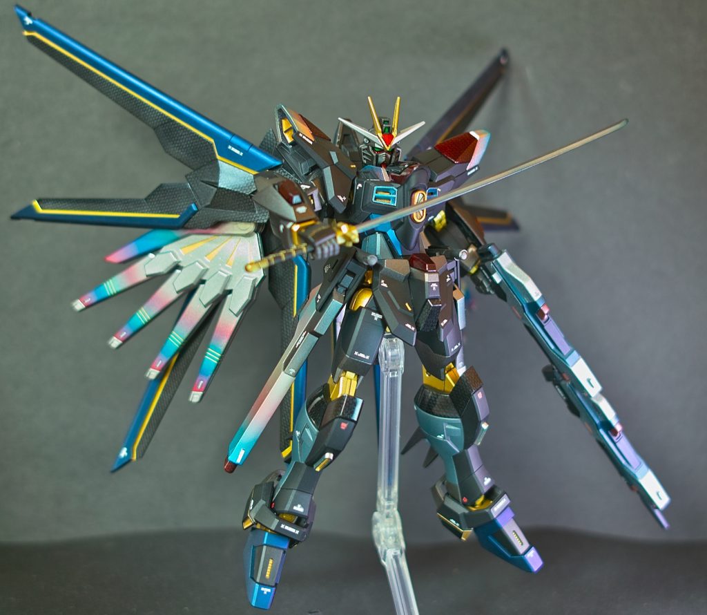 今回の破損箇所。仮組みで1回、塗装後に1回、取り付けで1回で、アンテナを合計3回破損しました、脱着不可です