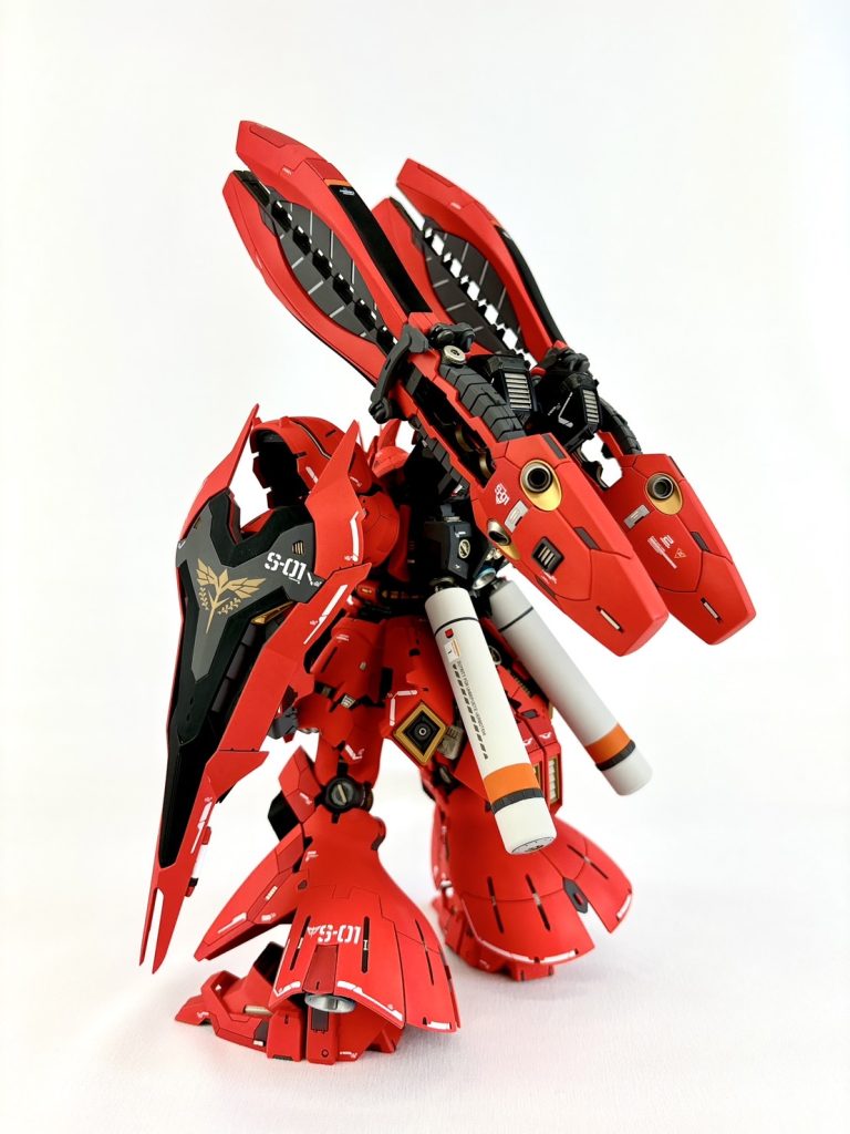 背面ダブルホーンファンネルにも手をいれてみました。