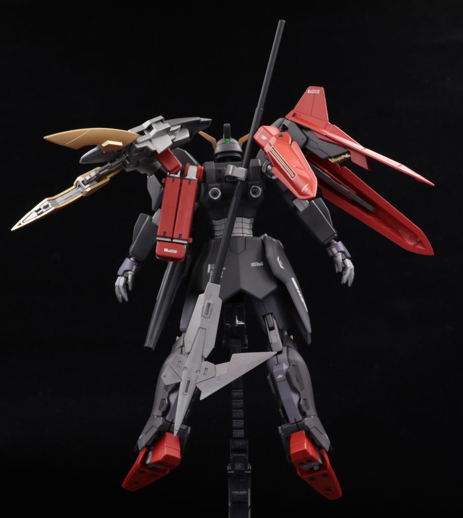 バックパックはウィングゼロっぽくしたかったので、ジャンクパーツの組み合わせでそれっぽくです。