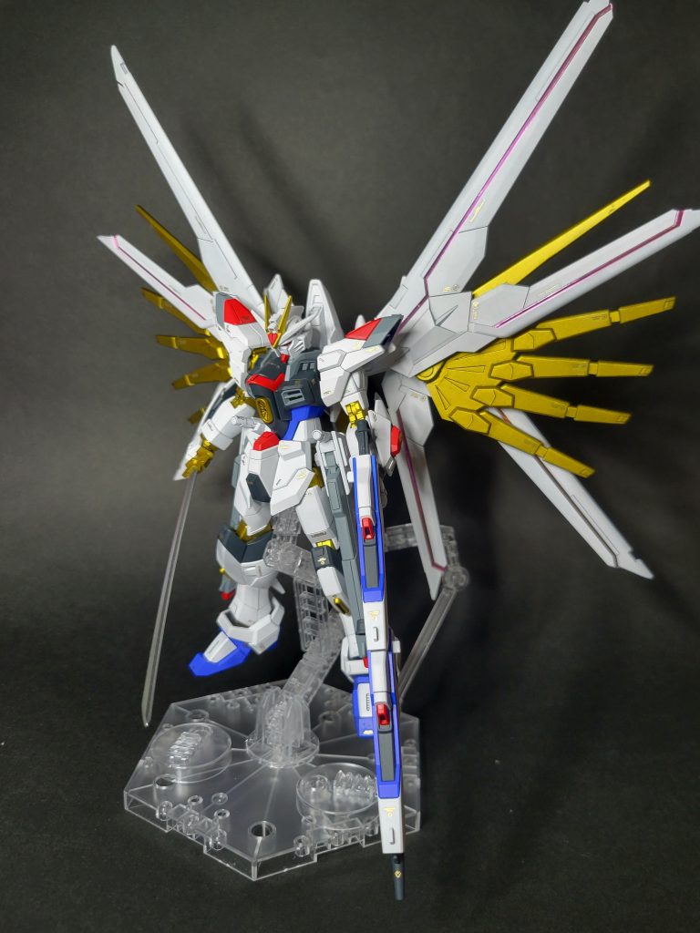 羽を展開すると高さが...けどこれくらいはボリューム欲しいですよね!