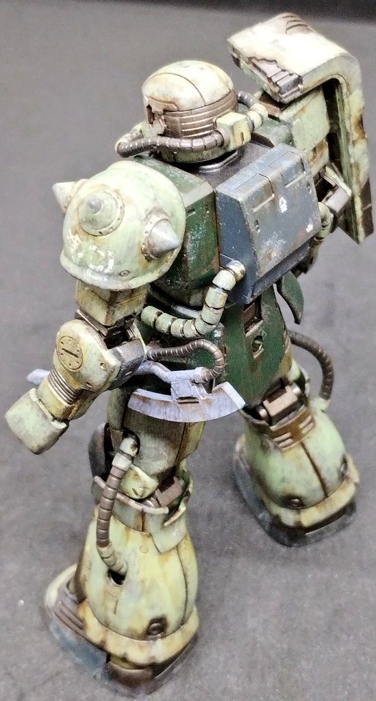 ドアン専用　ザク　ガンプラ　ジオラマ　完成品　塗装 プレバンアイテム「HGドアン専用ザク」をリアルに仕上げる