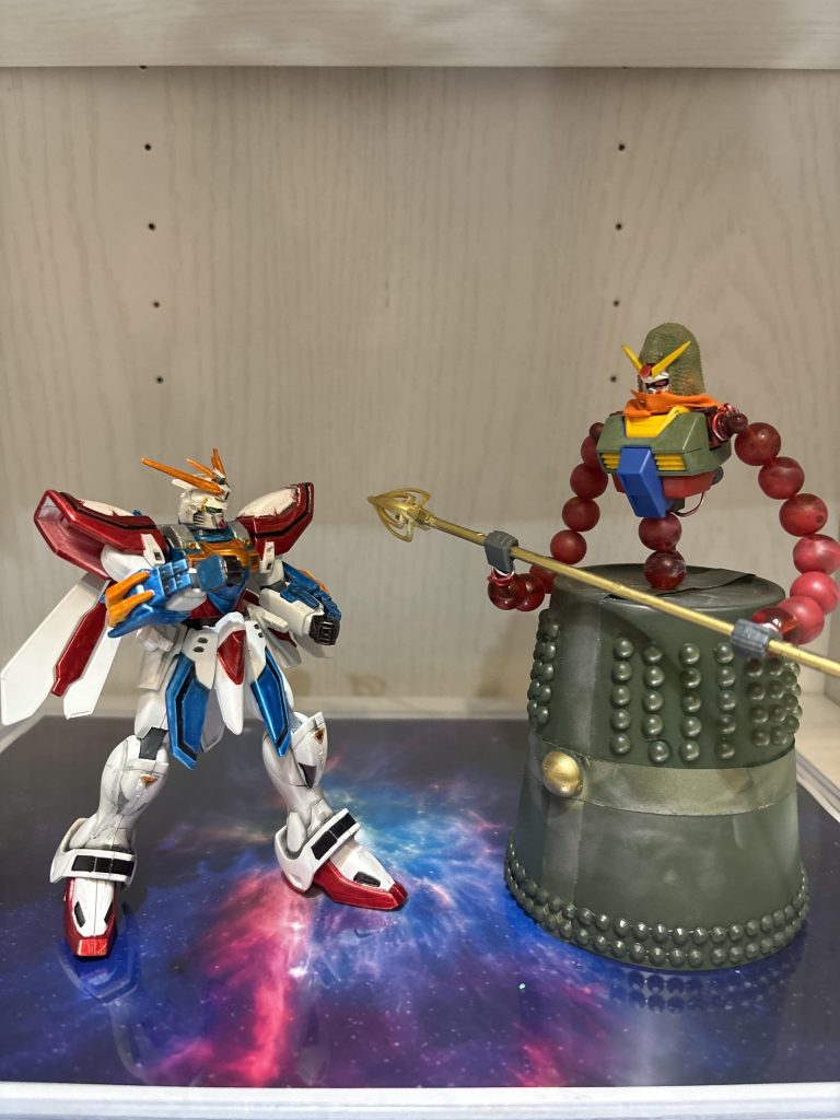 ゴッドガンダムと。サイズがデカくなってしまいましたが、気にしない苦笑
