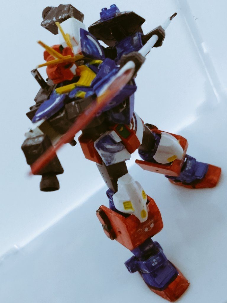 必殺技はラーガンスラッシャー。