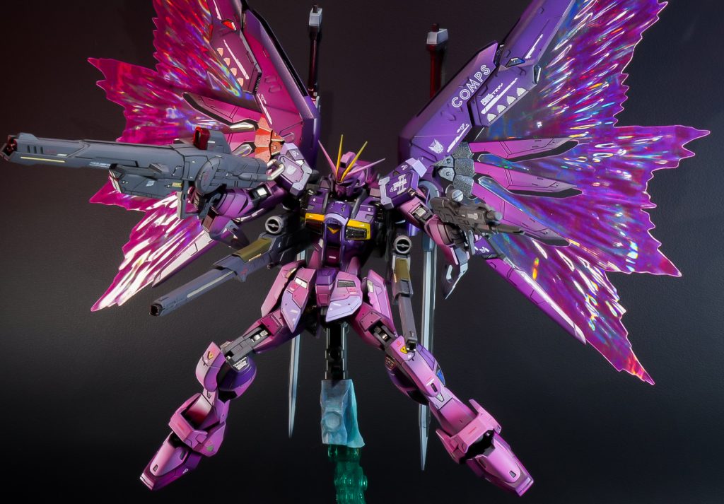 映画で初めて見た時のソードとブラストのインパクトが忘れられず、インパクトのあるカラーリングもひとつのテーマでした✨