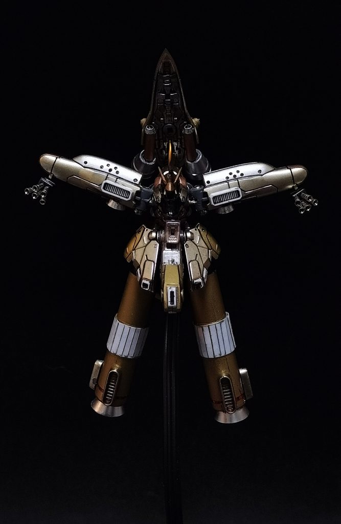 6.        ●CD「なるほど。その心意気は称賛に値するな。しかし手も足もないこの機体で、アムロのガンダムに懐から切り込まれたら、ひとたまりもないのではないか？　これでは文字通り手も足も出んぞ？」