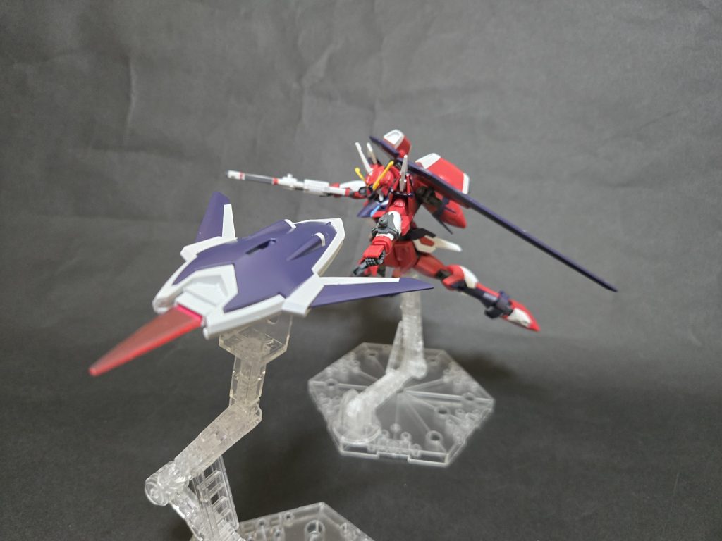 フラッシュエッジ4シールドブーメランこれ投げてる間、本体はノーガードになるって正気か？そりゃシンちゃんも持ったまま普通のサーベルとして使うわ。