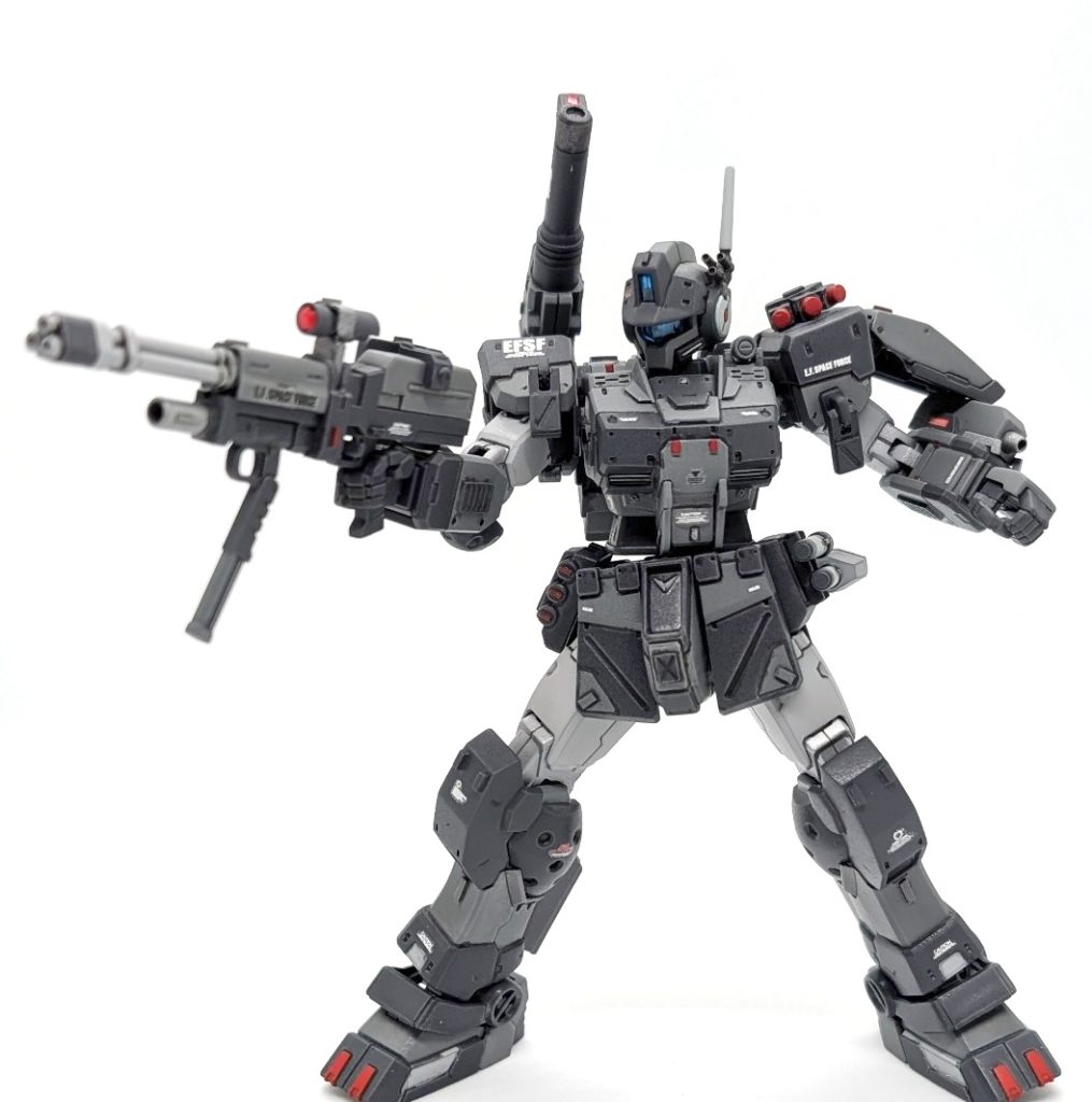 ミニガンをぶっ放すジムスパルタン！あえてガトリングガンと言わずミニガンと名乗るところがニクイですねぇ😁マガジンやバレルも大型で、いかにも威力がありそうな感じがたまらないです！ただ、どうやっても両手で構えさせることができず…。腰溜め撃ちとか絶対似合うのに…！