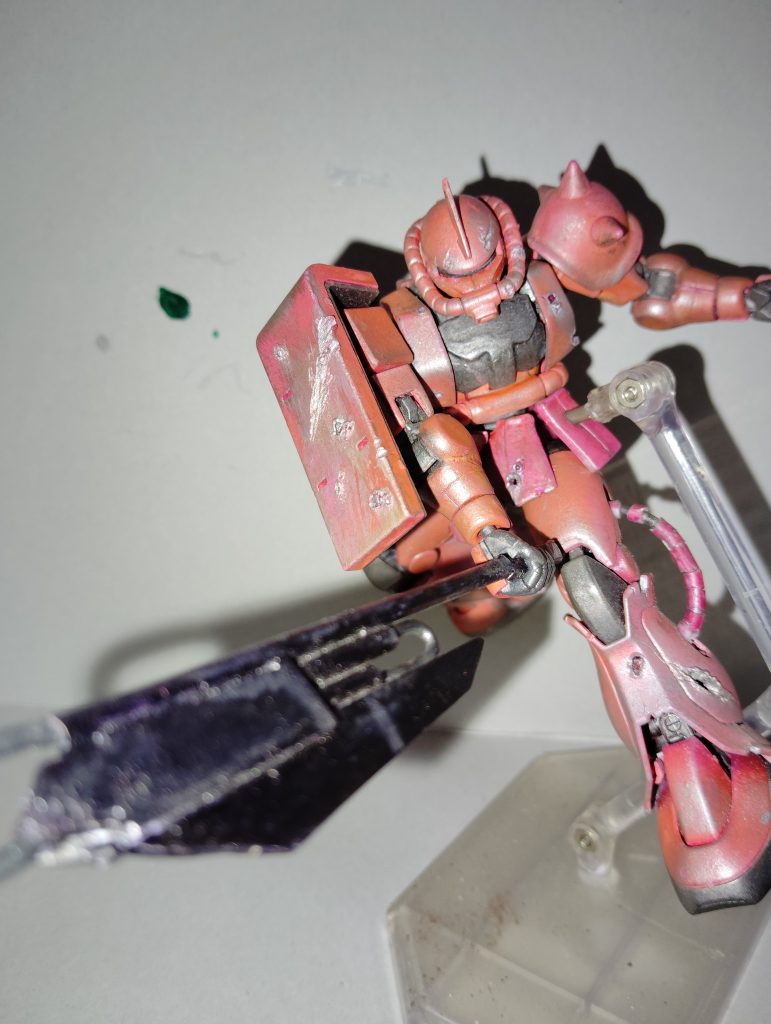 ヒート・ハルバードでのアクション。通常の3倍かに思えるほどの高速移動で相手に近寄り、ヒート・ハルバードで切り裂く。ロマンがあるとは思いませんか…？