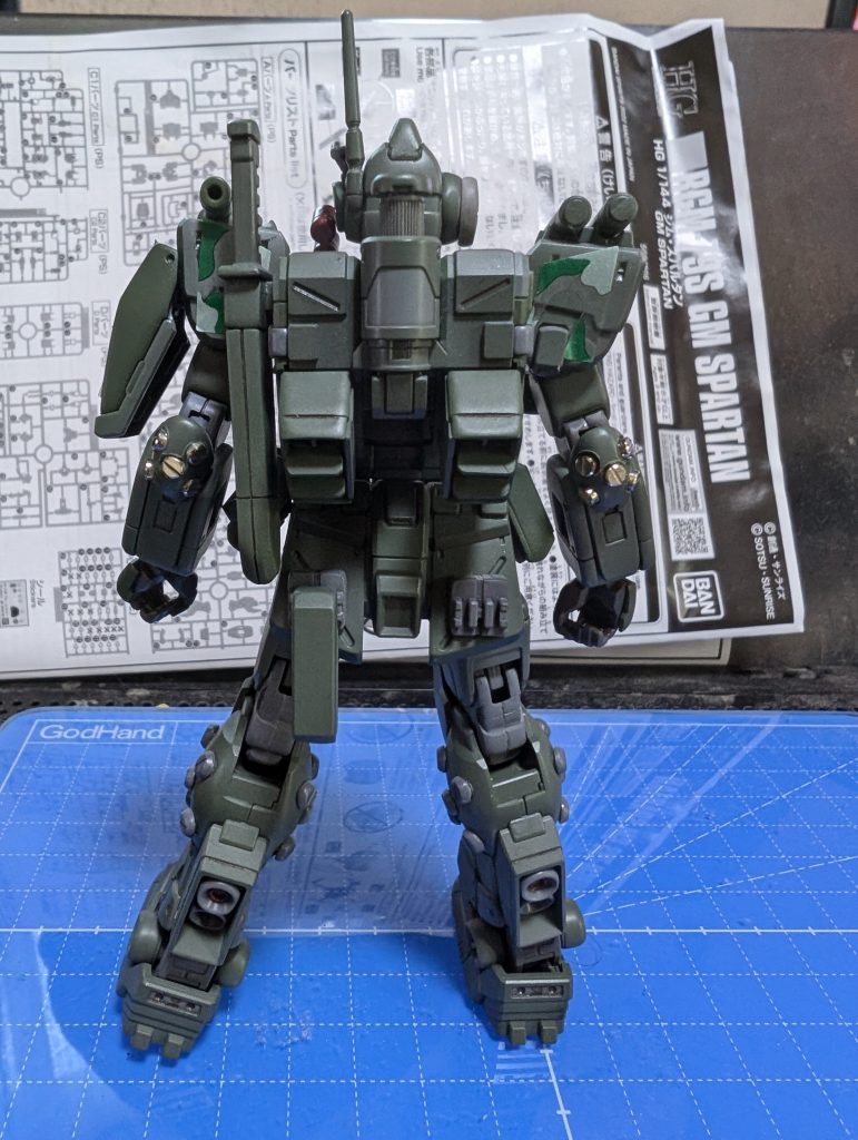 後はこんな感じです!脚部ブースターの所赤で筆塗りしたんですが、写真だと分からんですね‥