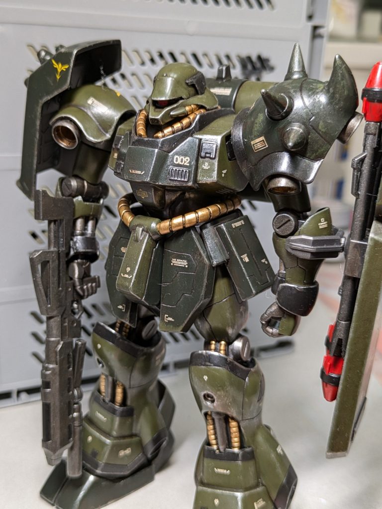 ウェザリングブラウンを全体に塗りました。だいぶ赤茶けたのがわかりますね。