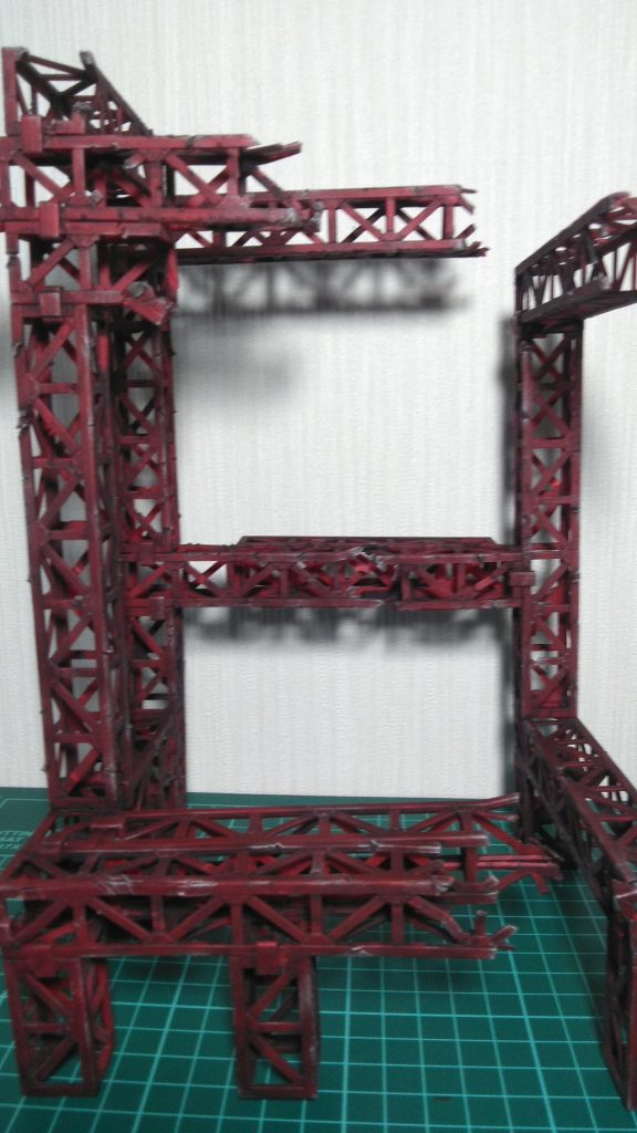 鉄骨トラスをいい感じに切ったり連結したりで実際のマスドライバーに近づけるよう工夫してみたつもりです