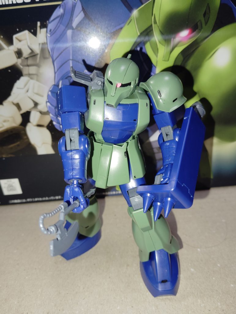 ザク…というかジオン機の呪いでヒートホークがスッカスカでほとんど保持できません。これだけはしょうがない、