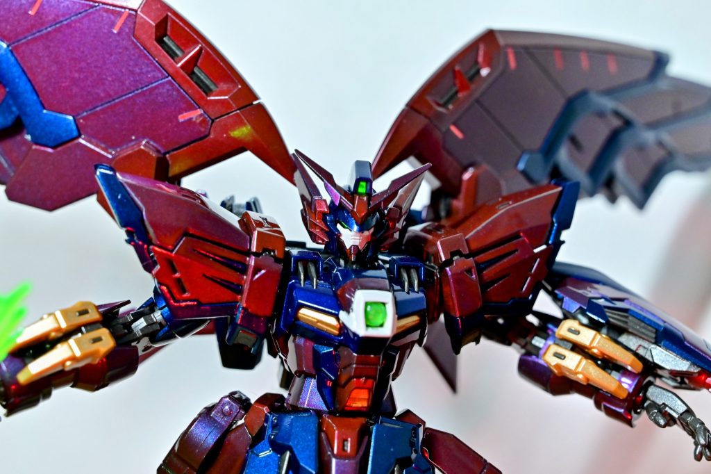 赤いライトで照らしてかっこよく