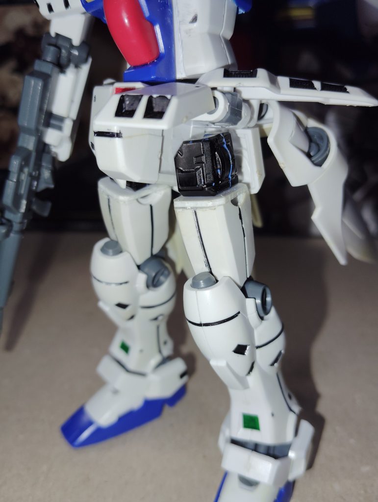 これほんと雑ですが股関節をブルーフレームの物に変更しました。