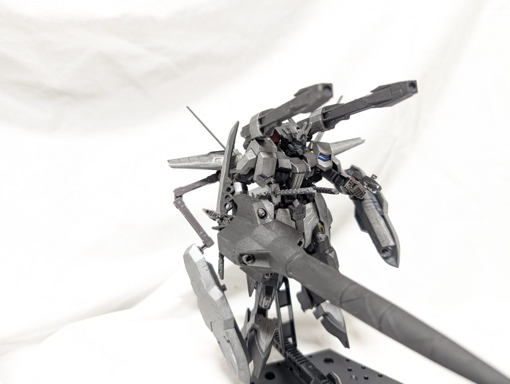 ガンダム鵺–2枚目/制作者：miyaji