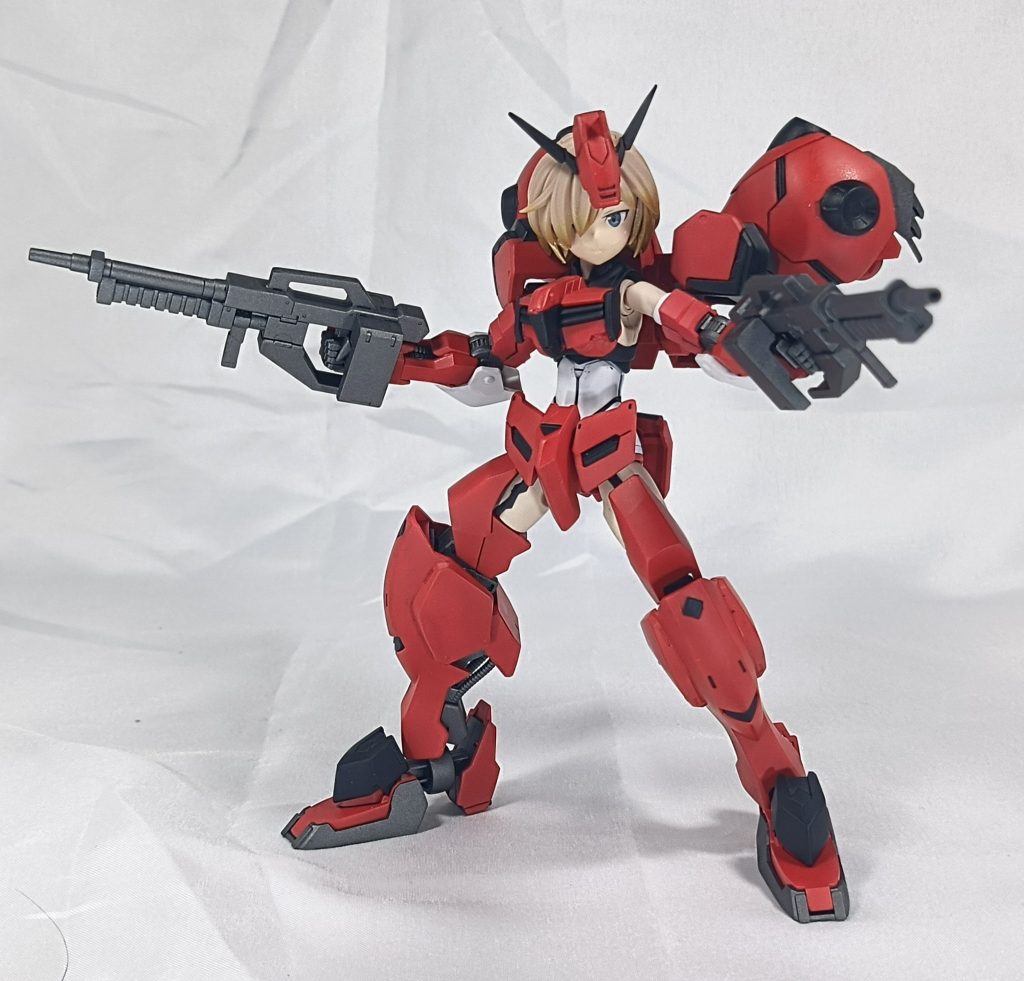 マウンテンサイクル(実家)から持ち出したグレイズライフルは2丁あったのさ!かなりガキだった頃に作った奴なんで、ゲート跡が酷いのなんのって…(zaku-kao9)