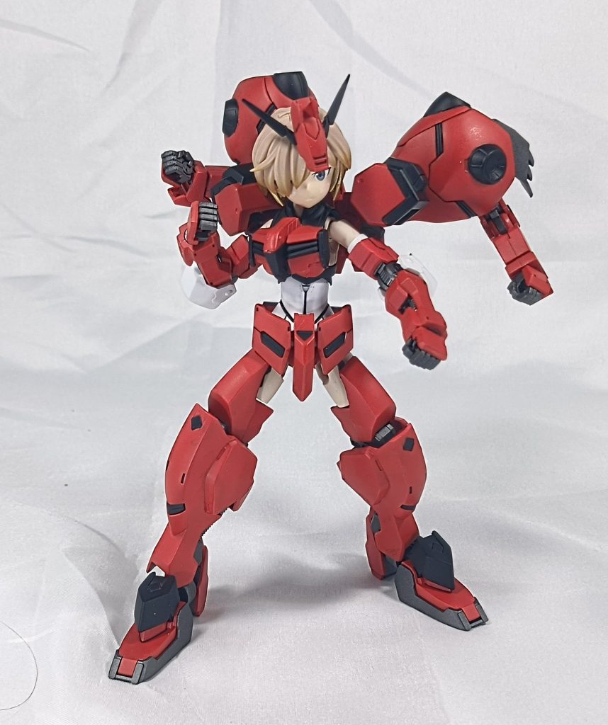 グシオンリベイク自体には近接武器が付いてないんだな〜と思ったら、いわゆるオプションセットにあったんですってね。まぁ、この子はスリーマンセルの弾幕要員なんで必要ないと判断します(gundam-kao8)