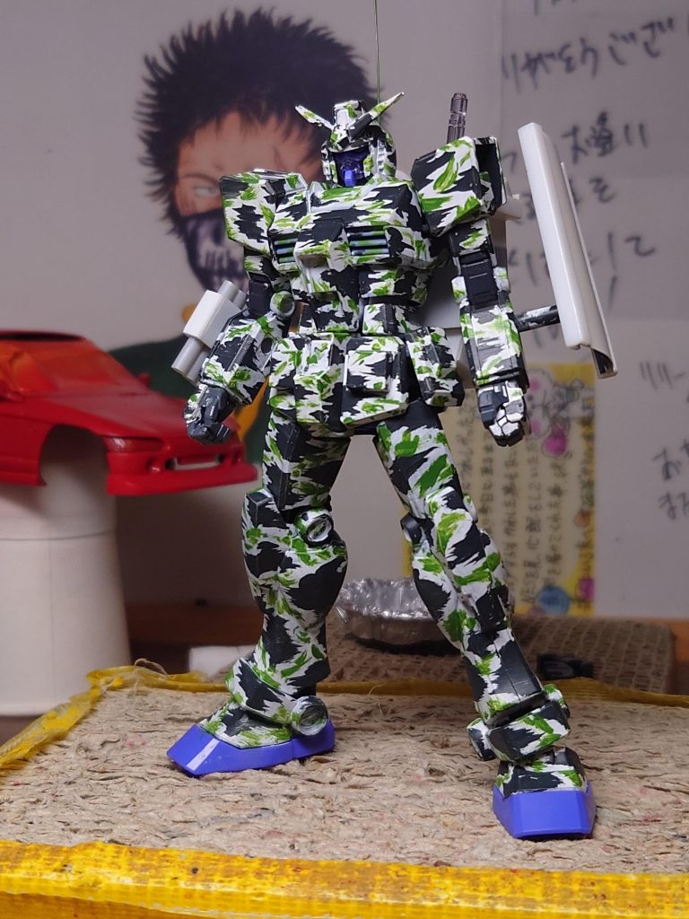 二色目は黒系、三色目は緑系。