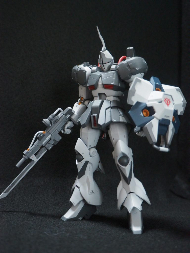 武器類もジャンク品を組み合わせて銃剣をモチーフにした武器を製作しました。