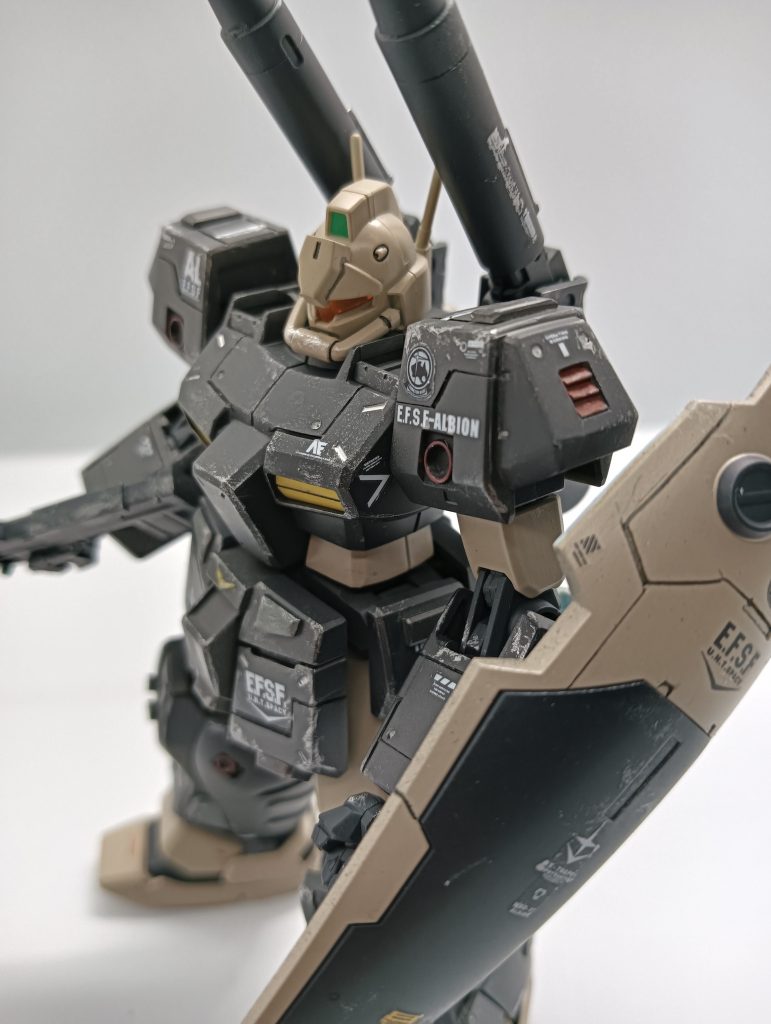 今回初挑戦で肩にダクトモールドを作ってみました！初挑戦にしては上手くできたかなと…。全体的にいい感じにできたと思います😊