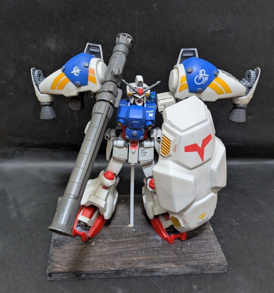 旧キットではオミットされているバインダーの展開ギミックをそれっぽく再現しました