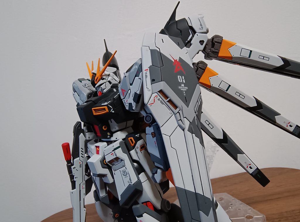 RG Hi-νガンダム νガンダムカラー–7枚目/制作者:kuro@-12