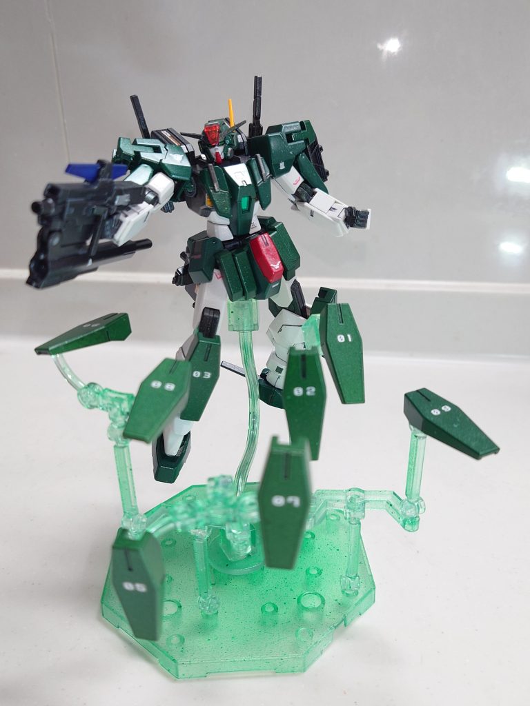 「シールドビット テンカイ シールドビット テンカイ」個別にディスプレイできるように余った支柱でスタンドも作りました!