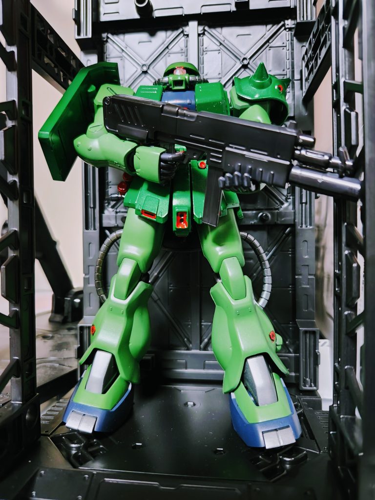 ザクII改–2枚目/制作者：KeinyBox