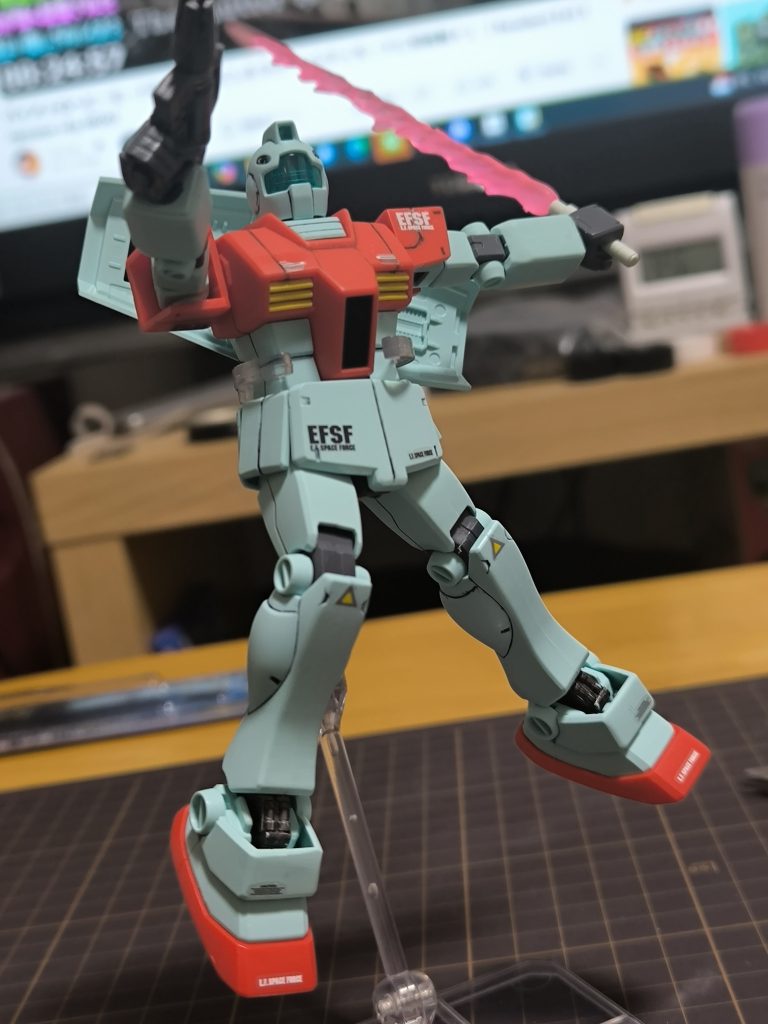 フル装備！今度はシールドの裏も塗装したいですね。ここまでご覧いただきありがとうございました。