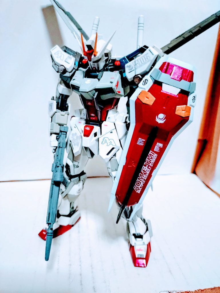 こちらは、自分なりに考えてカラーリングした、オリジナルガンダムです。