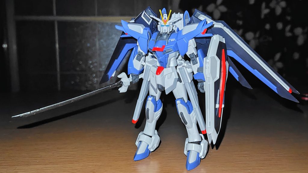 適当に刀持たせて。