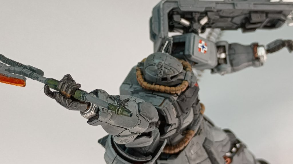 ヒートホークって赤く塗ったら腰に、もうつけられないですよね。