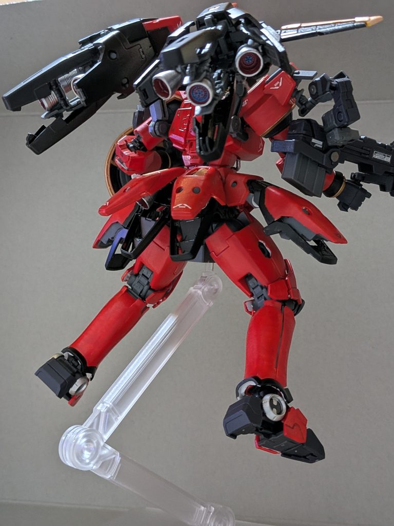 RGだけあってバックパックの展開が素晴らしいですね(gundam-kao3)