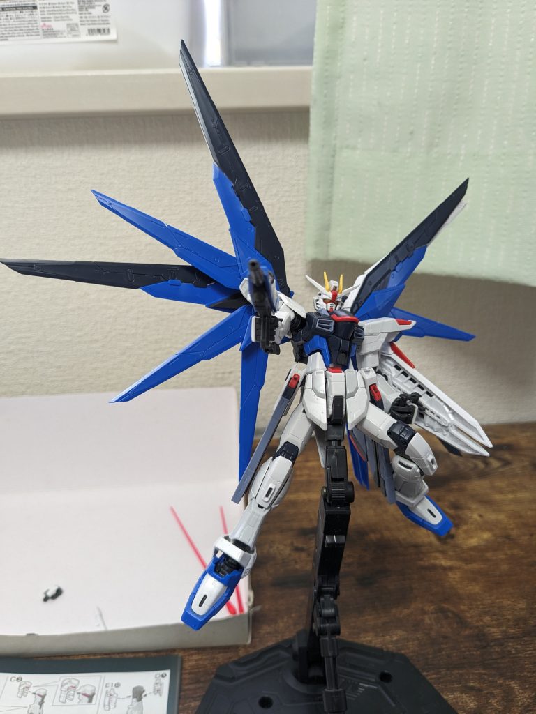 製作工程素組時。組んでから完成まで半年かかりました😂