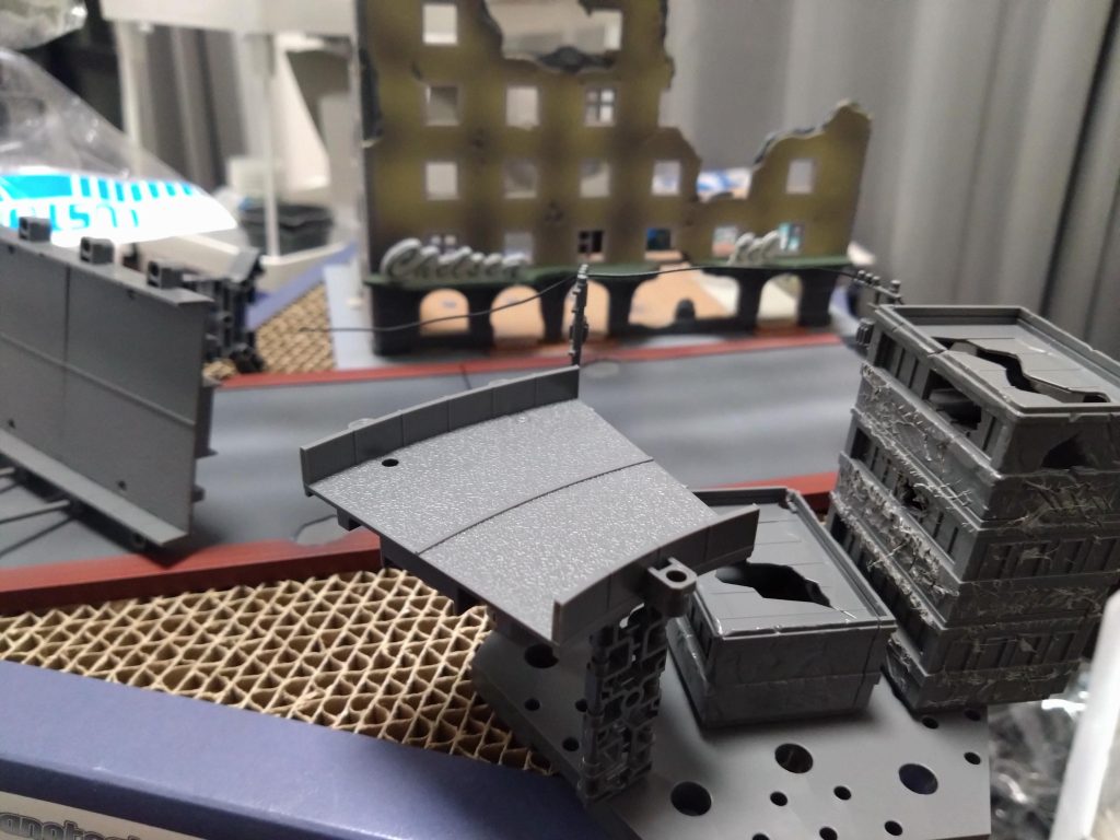 ジオラマもどき作成中…殆ど機体に隠れちゃったのが心残り。やっっっっっっとずっとやりたかったABC小隊を完成させられました!最後までお付き合い頂きありがとうございます!