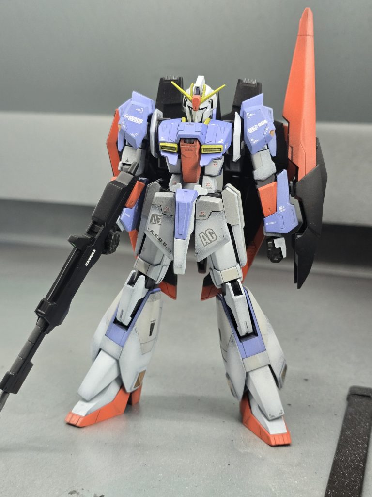 正面から素組みでもエッジもしっかりしているし、プロポーションは自分好み♪