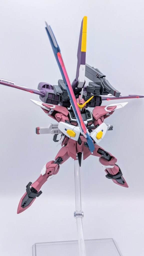 アロンダイトで攻撃。やはりシンと言えばこの武器です。「そんな寝惚けた分身が、通用するかーッ!!」