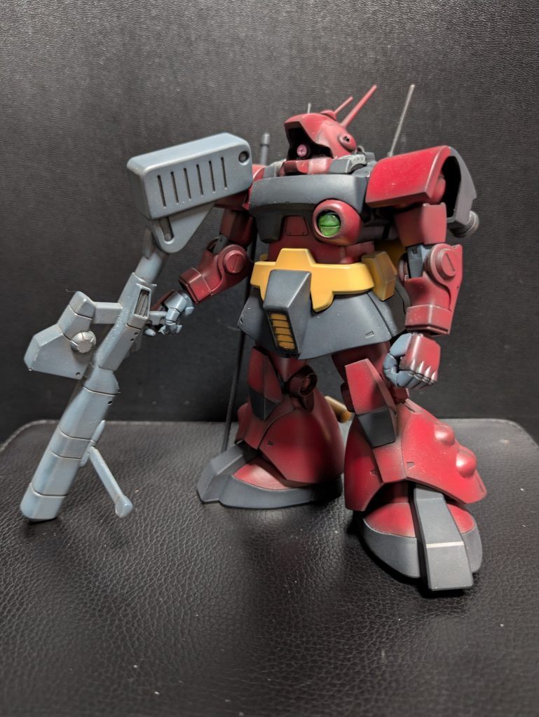 こちらは旧キットのドワッジ改のパーツをHGUCドムに装着した物です。MGではよくプレバン販売されますがHGUCの発売はほぼ諦めているので自作しました。