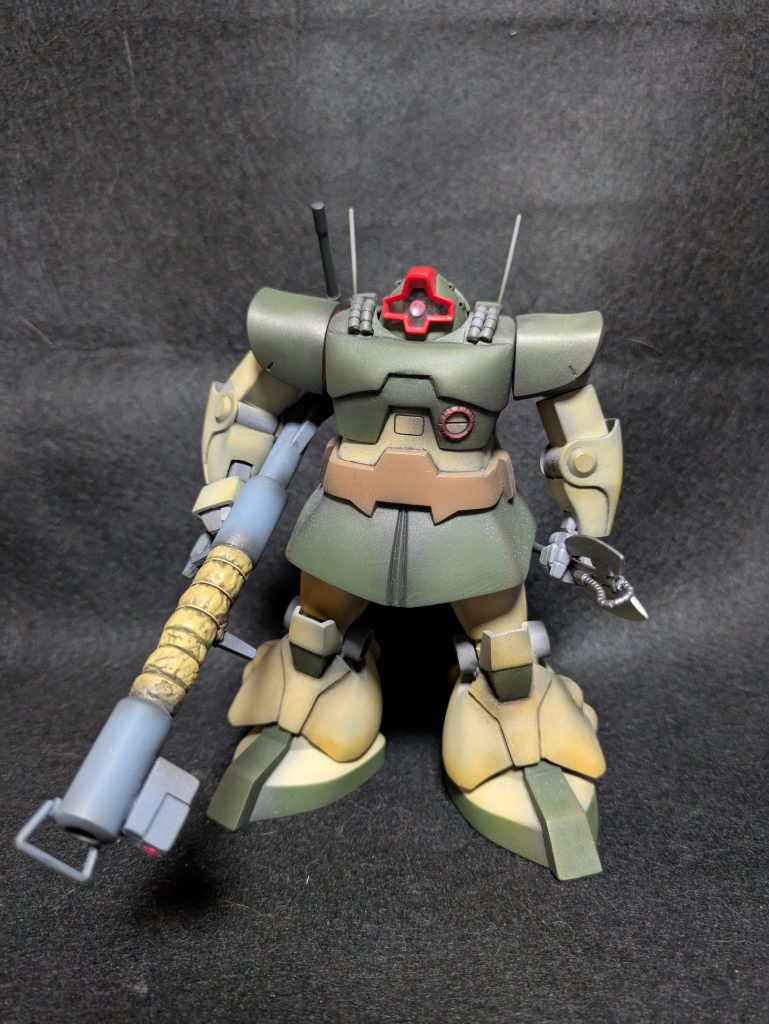 こちらは肩部、頭部ひさしはHGUC、それ以外はほぼ旧キットです。塗装のイメージはZZよりユニコーン寄りになる様にしました。