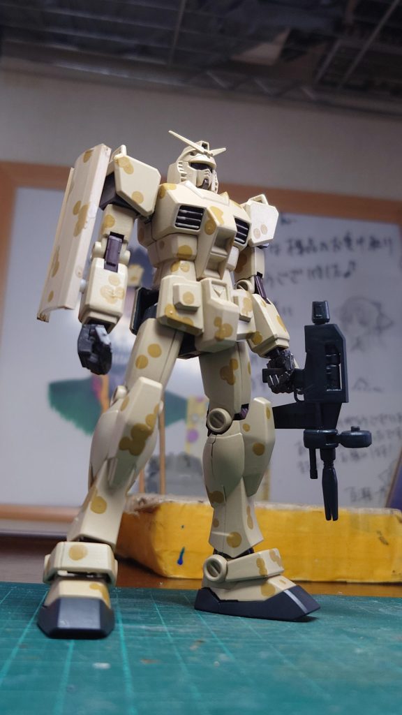 ライオットシールド装備。