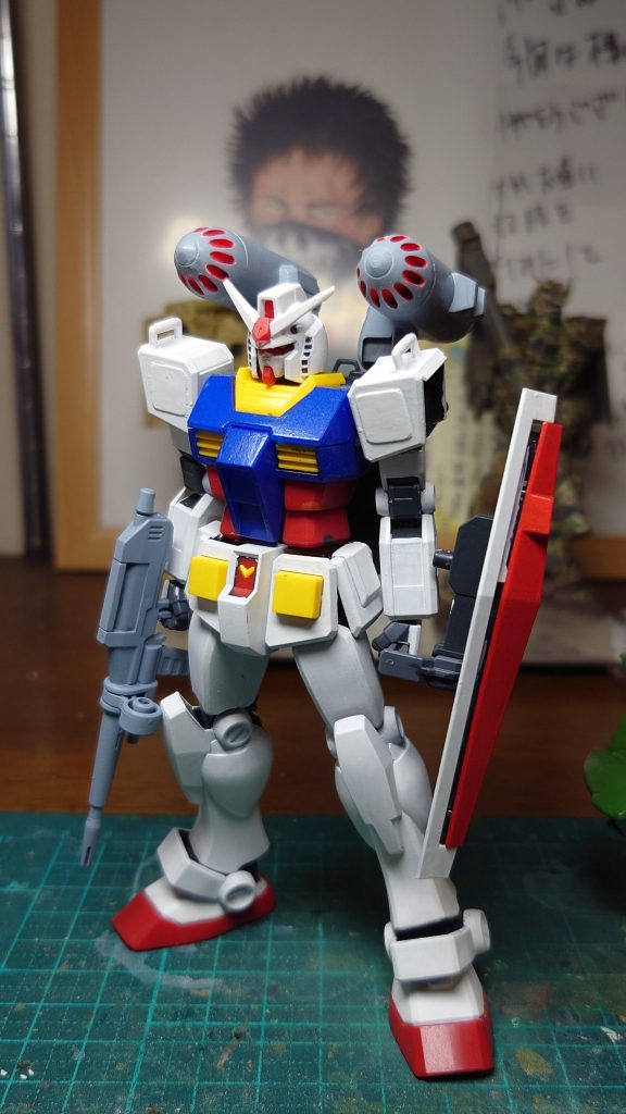 迷彩塗装前、スプレーミサイル装備