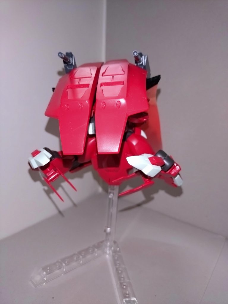 ましろ「なんでヴァル・ヴァロやに？」睦「紅い機体同士ですから」