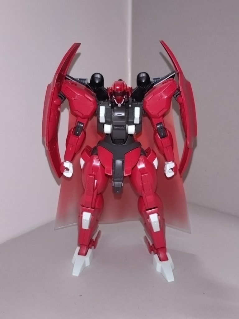 ましろがダリルバルデをベースキットとして制作したロートブルーダー。これには、「宇宙空間ではビームマントを展開する」という機能が隠されていた。