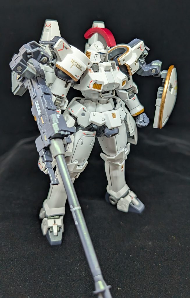 フル装備アーム固定されてるからポーズきめづらい…