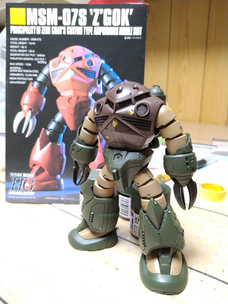 初投稿のズゴックですね(zaku-kao8)投稿されてる皆さん、アイデア/工作/塗装/ディカール/汚し/撮影...全部凄いから、アタシなんかが投稿したら、バッシングされないにしても、何のリアクションもないんだろうと思っていました。アタシから見たら、凄腕の方々からイイネをいただき、そりゃ興奮しますよ(zaku-kao6)投稿を始めるまでは、こういうのに投稿してるような猛者は、神経質で気難しい人たちに違いないと思っていましたから...