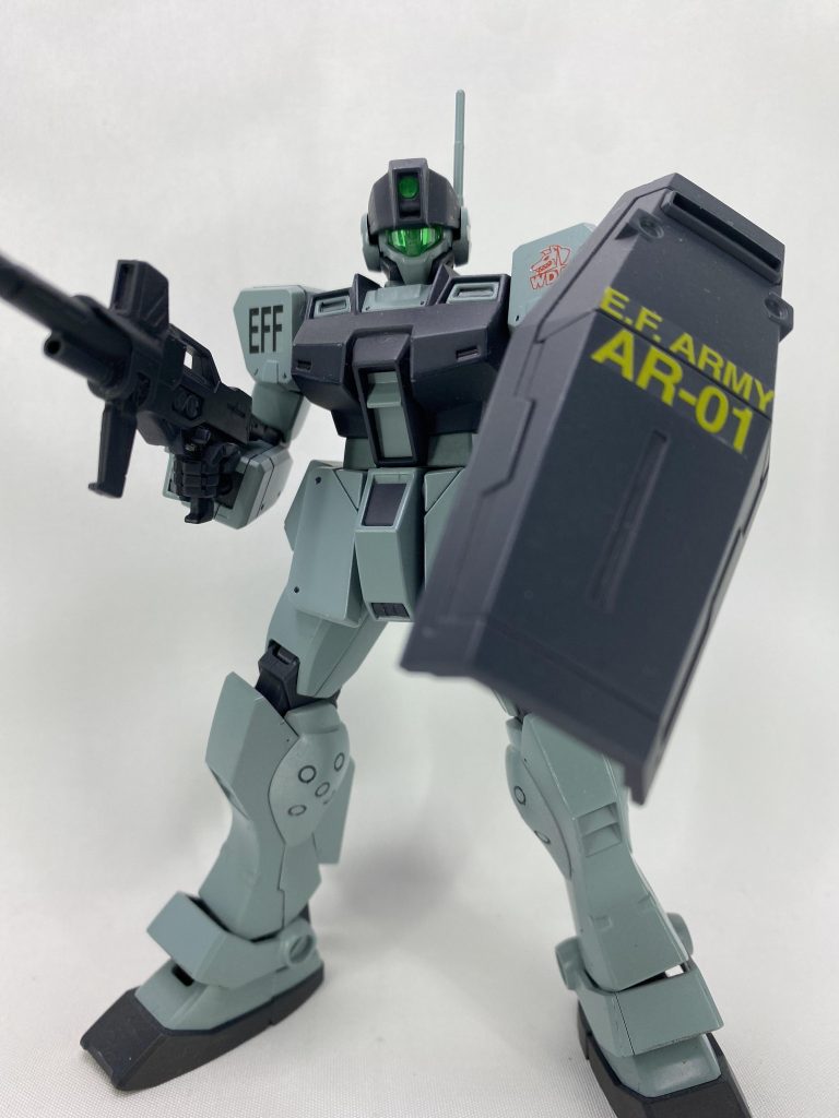 【ジムスナイパーⅡ(オリジナルカラー)】公式設定にない素ジムと同じグレー系の塗装です。