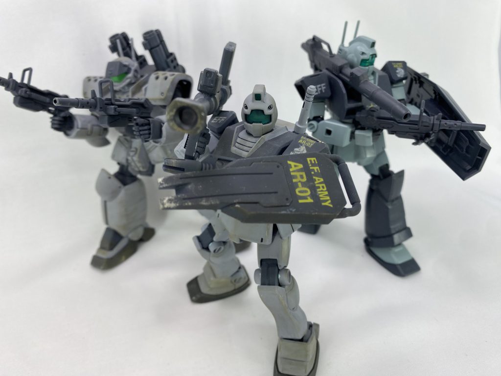 『FANG3!迂回して背後を取れ!FANG2はこのまま斉射を継続!』『FANG2、了解』『FANG3!りょ〜かぁーい!』